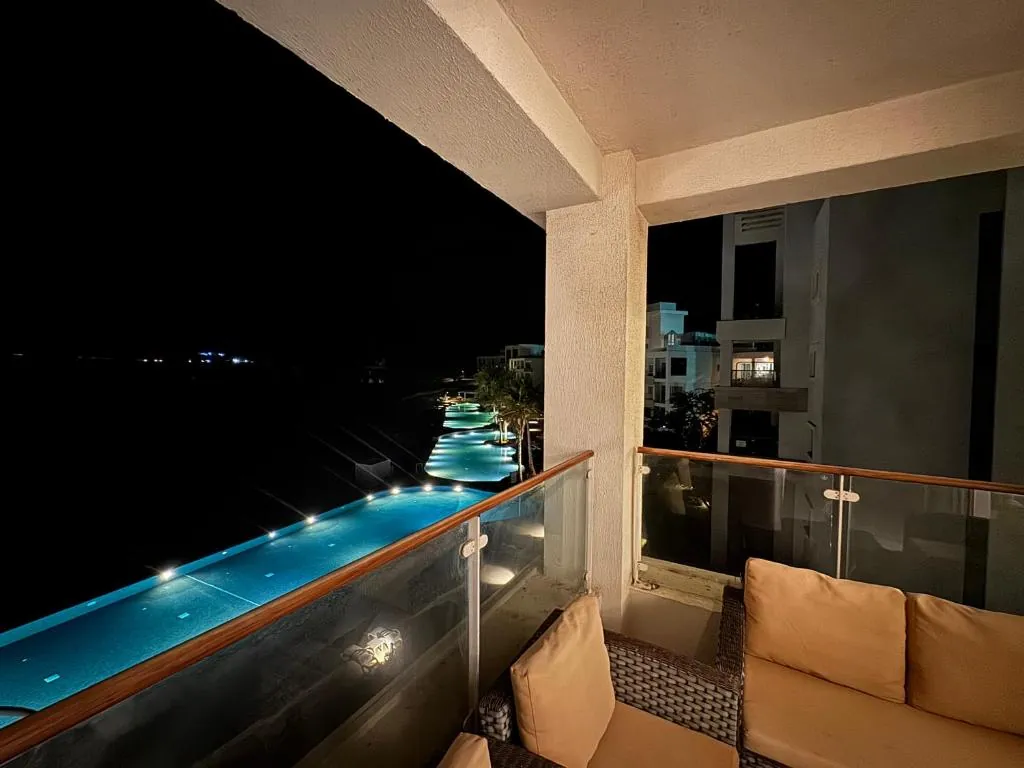Sifah Poolside Paradise